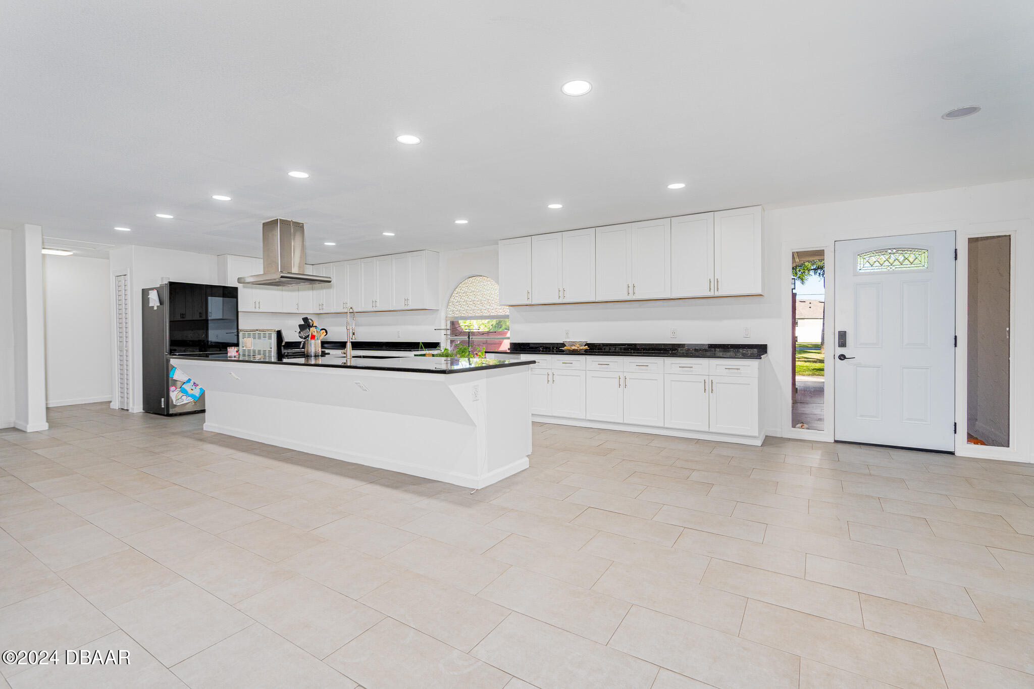 1870 Air Park Road Edgewater, FL 32141 - Photo 8 of 39 Kitchen