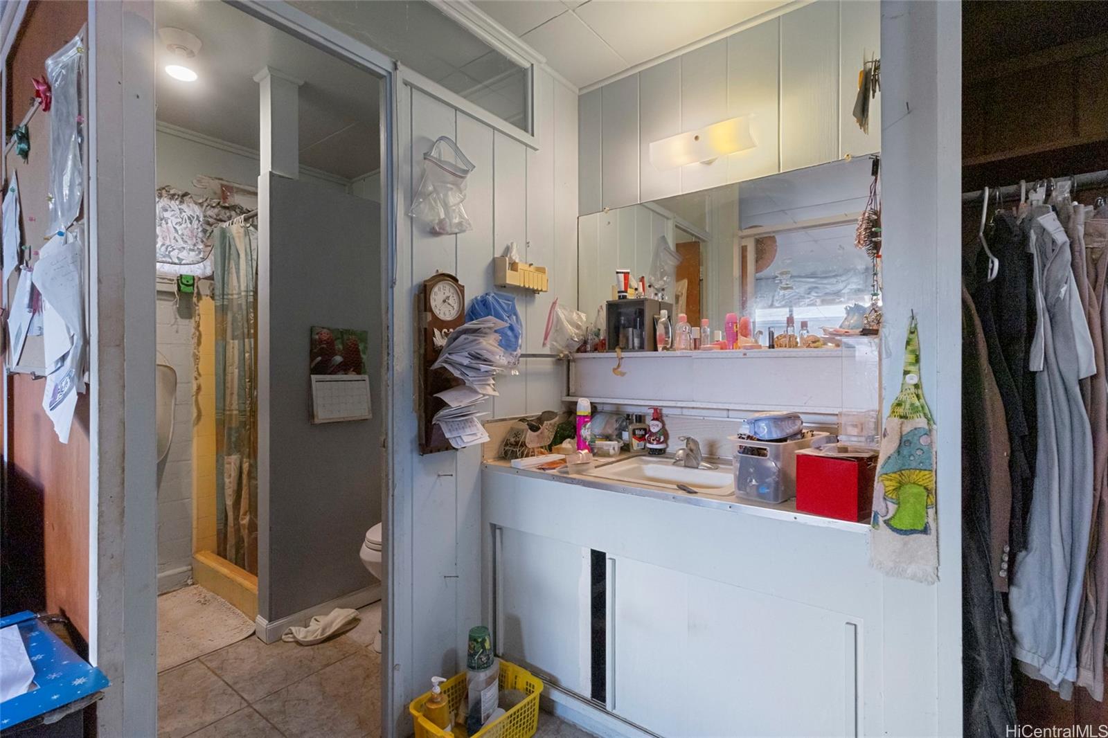 1238 Molehu Drive Honolulu, HI 96818 - Photo 21 of 25 a view of storage utility and kitchen