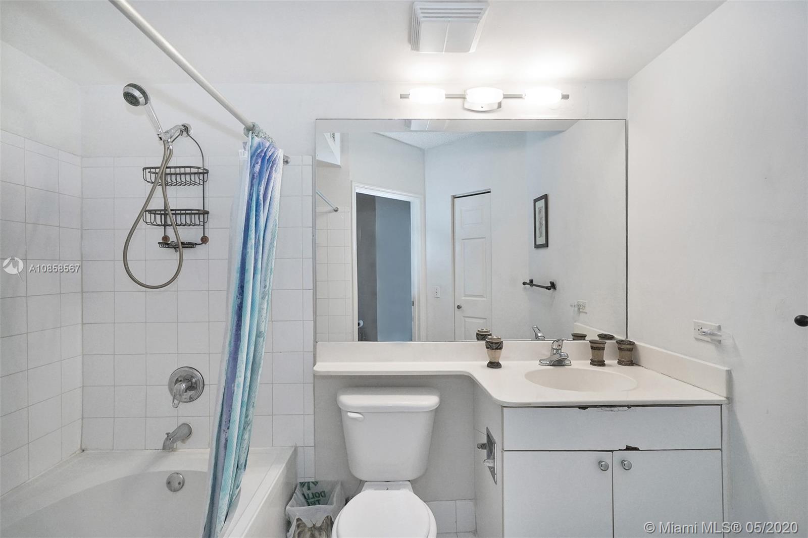 17145 North Bay Road, Unit 4510 Sunny Isles Beach, FL 33160 - Photo 17 of 33