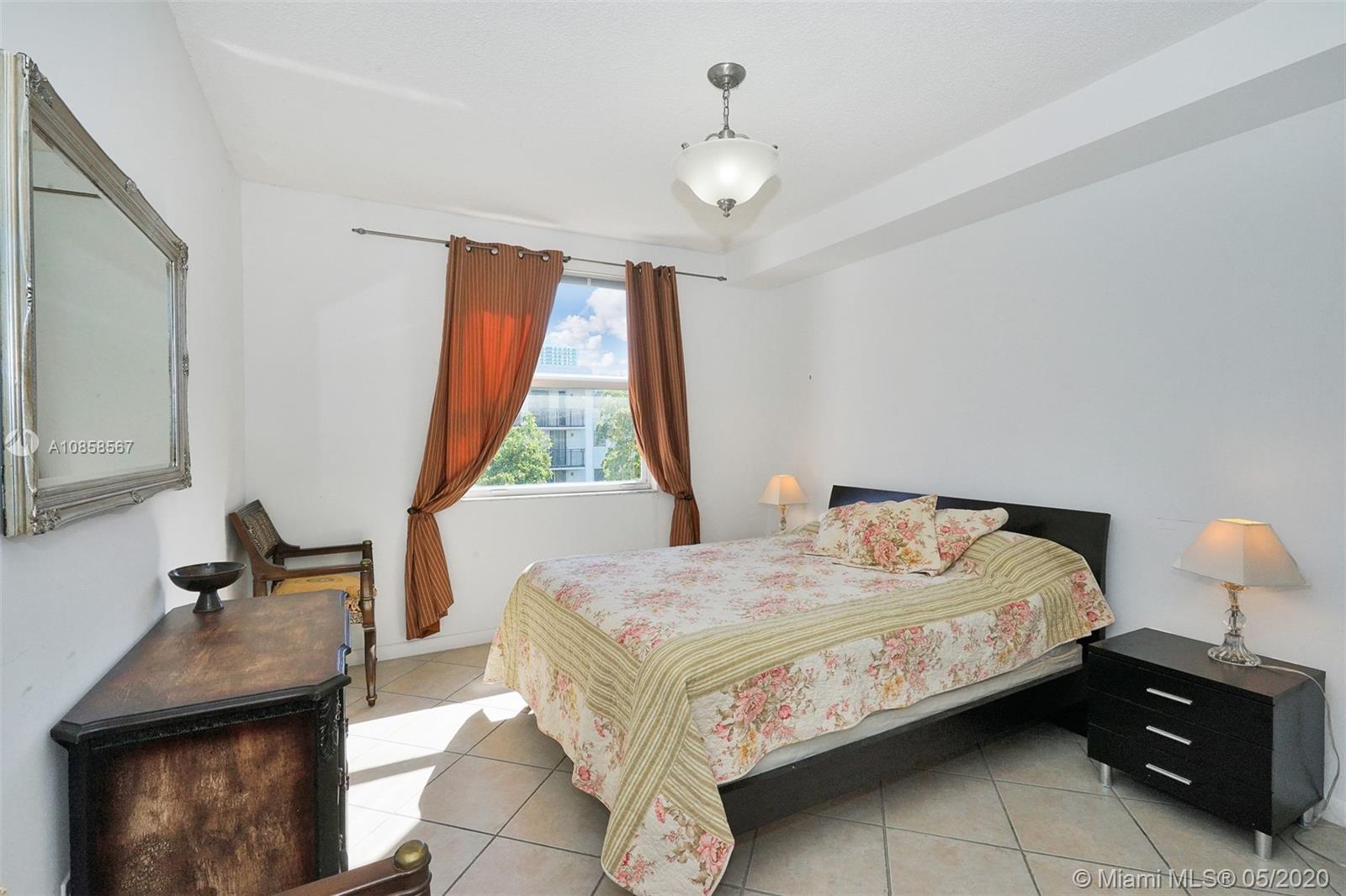 17145 North Bay Road, Unit 4510 Sunny Isles Beach, FL 33160 - Photo 18 of 33
