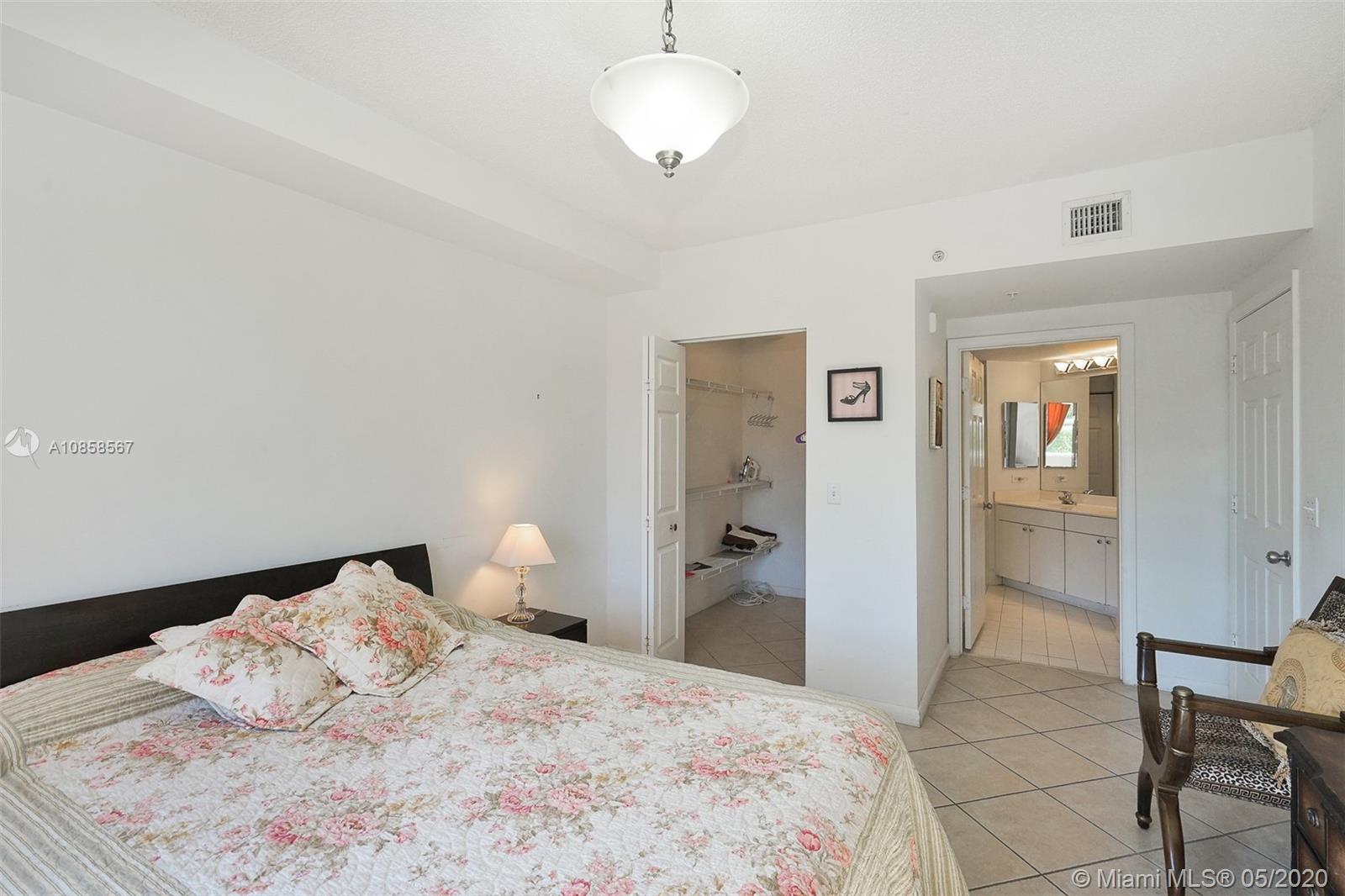 17145 North Bay Road, Unit 4510 Sunny Isles Beach, FL 33160 - Photo 20 of 33