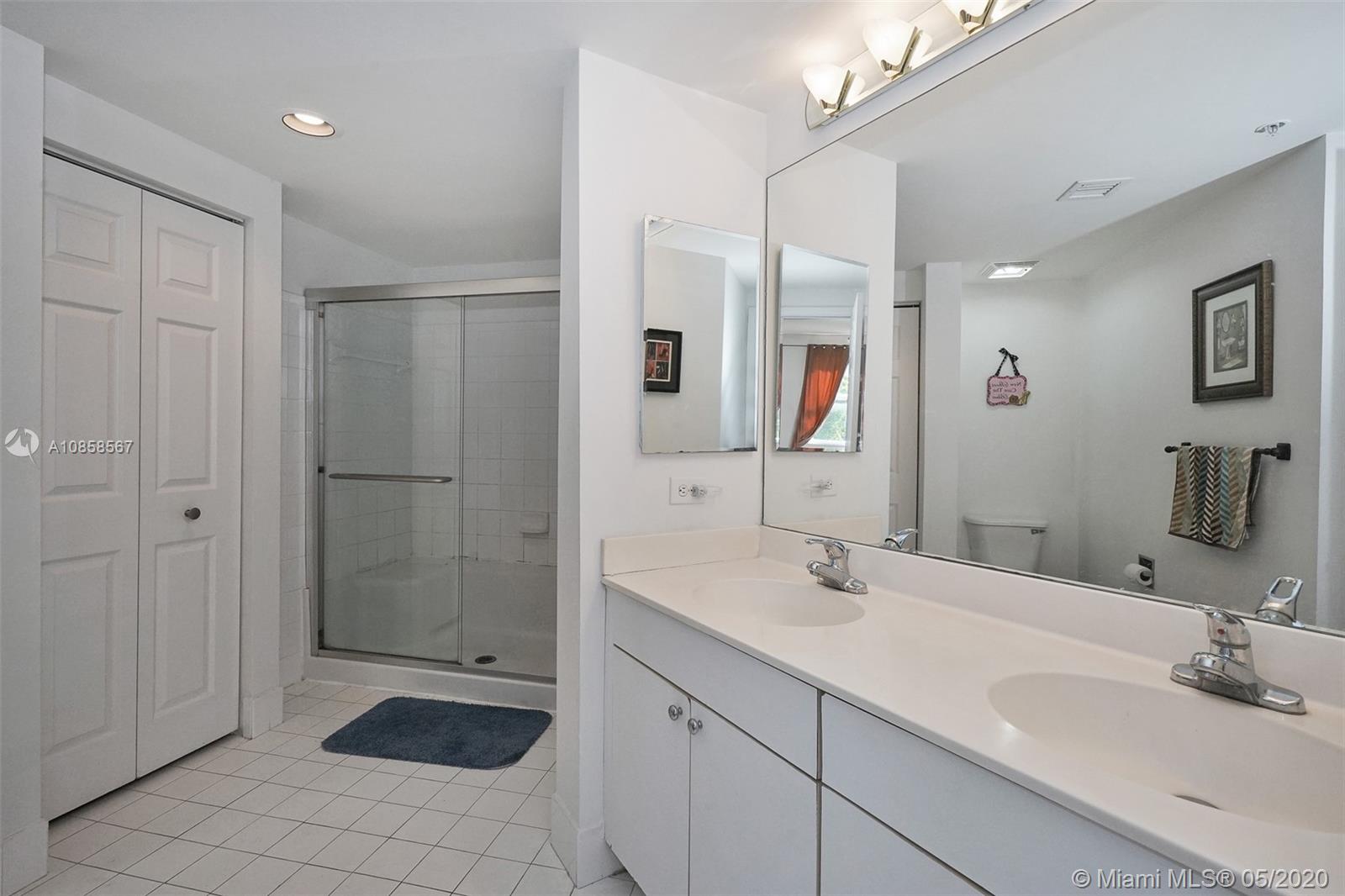 17145 North Bay Road, Unit 4510 Sunny Isles Beach, FL 33160 - Photo 21 of 33