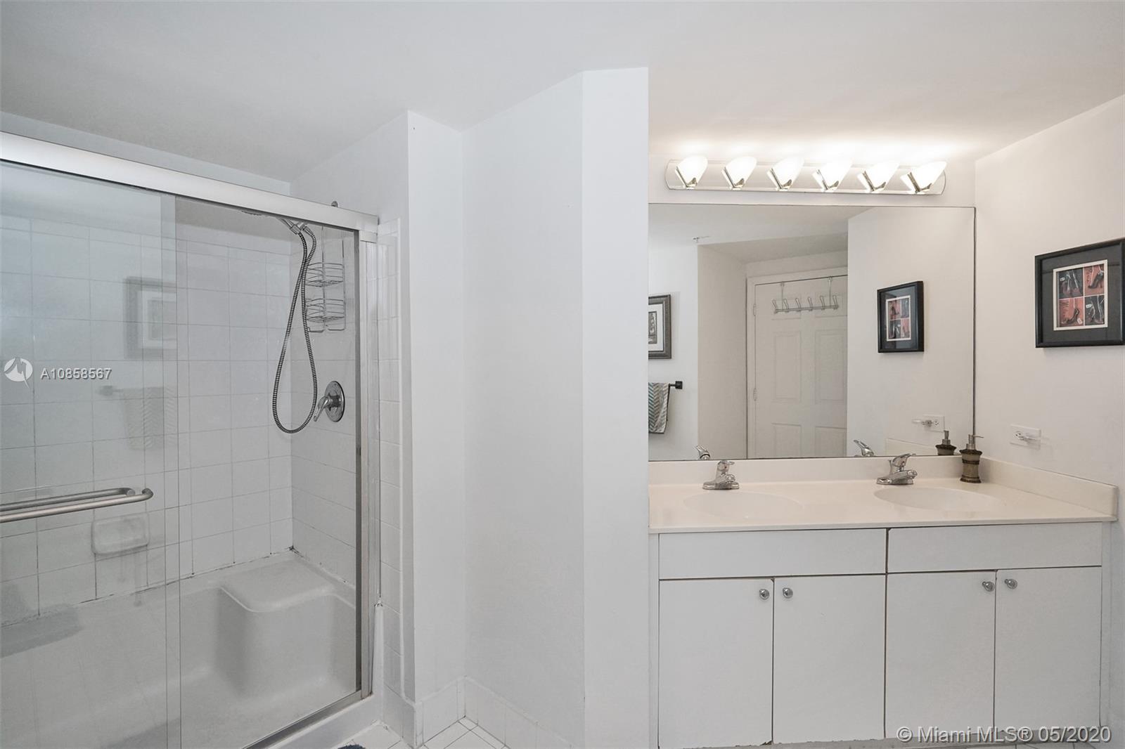 17145 North Bay Road, Unit 4510 Sunny Isles Beach, FL 33160 - Photo 22 of 33