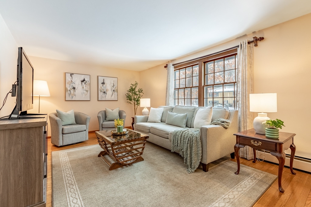 28 Cathy Road Chelmsford, MA 01824 - Photo 12 of 33 Gallery Image 12