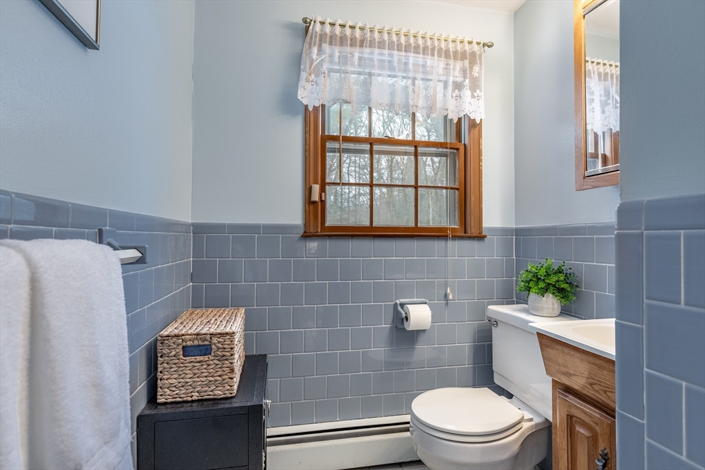 28 Cathy Road Chelmsford, MA 01824 - Photo 18 of 33 Gallery Image 18