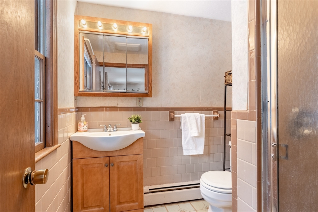 28 Cathy Road Chelmsford, MA 01824 - Photo 21 of 33 Gallery Image 21