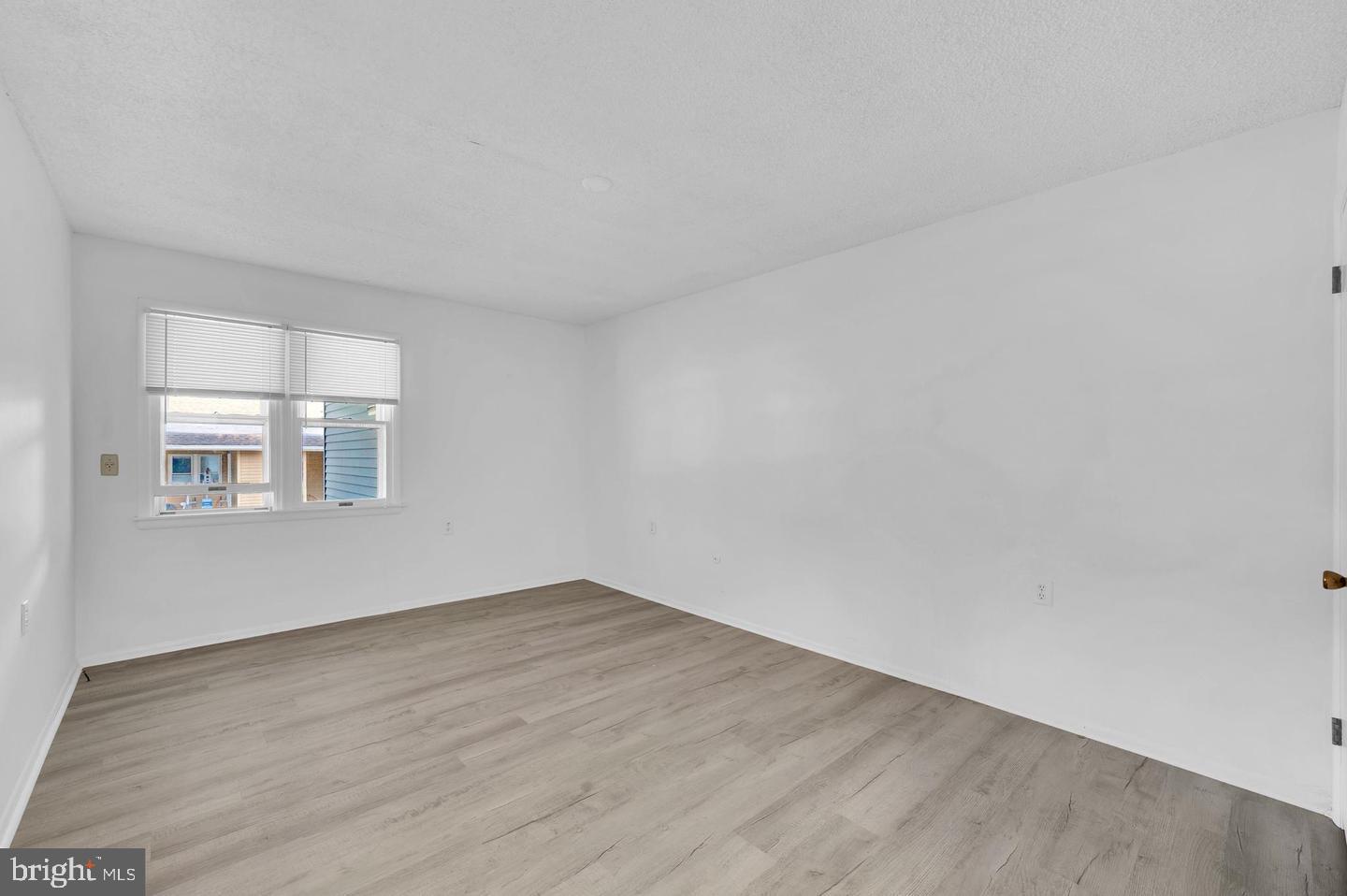 16 B Sycamore Access Road Manahawkin, NJ 08050 - Photo 11 of 13 Gallery Image 11