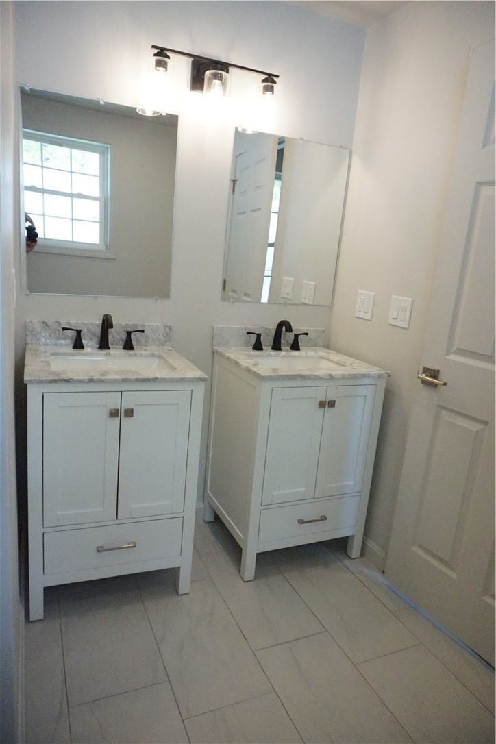 178 Highland Street Cranston, RI 02920 - Photo 26 of 34