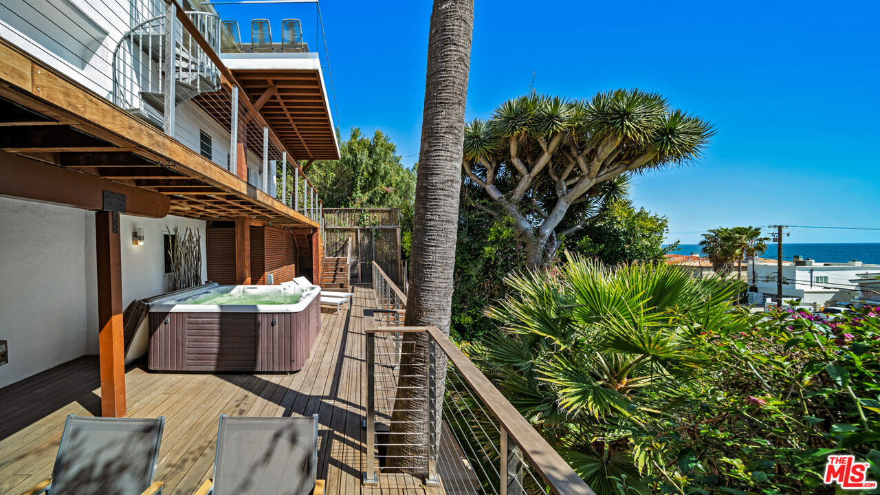 21344 Rambla Vista Malibu, CA 90265 - Photo 5 of 32