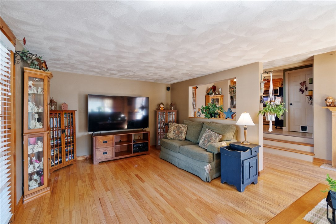 44 Ralston Street Warwick, RI 02888 - Photo 15 of 35