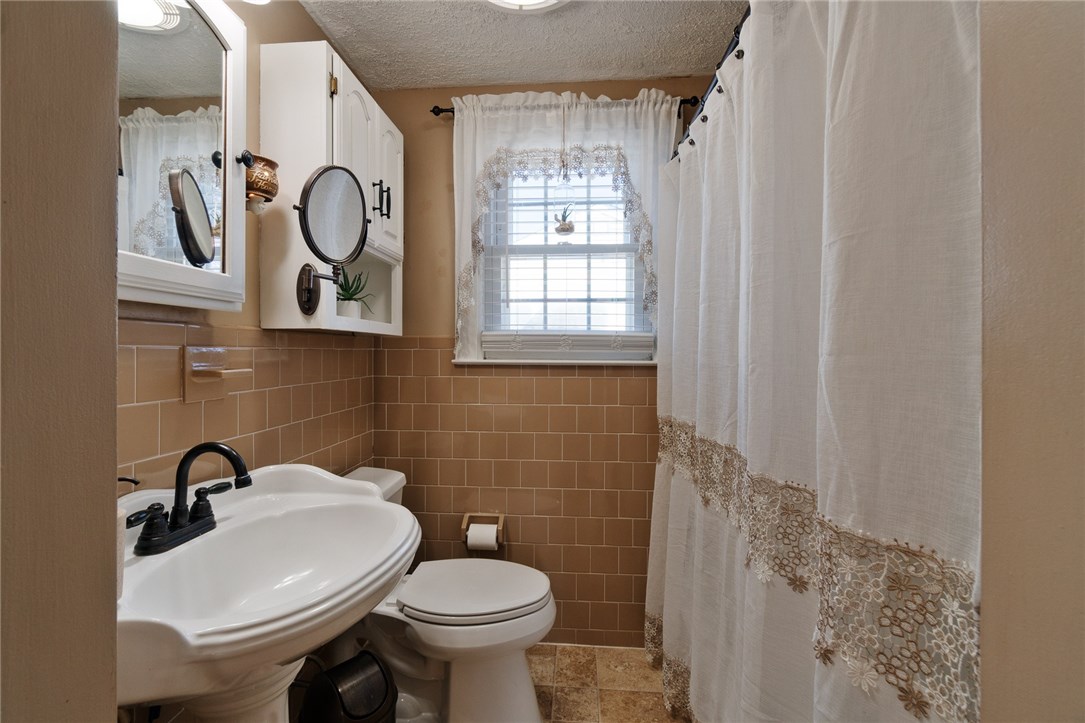 44 Ralston Street Warwick, RI 02888 - Photo 24 of 35