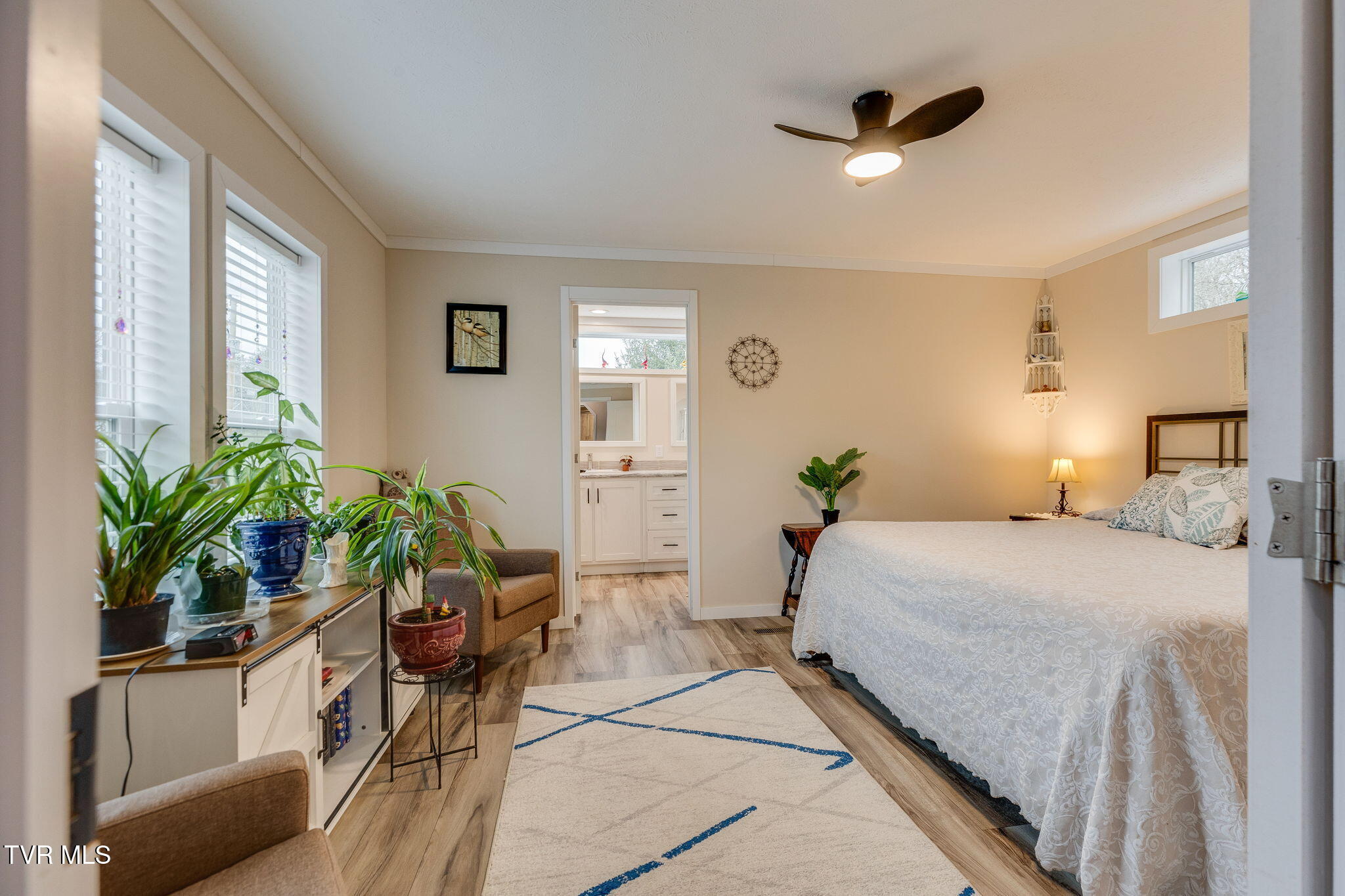 2215 Little Valley Road Kingsport, TN 37660 - Photo 12 of 31 012