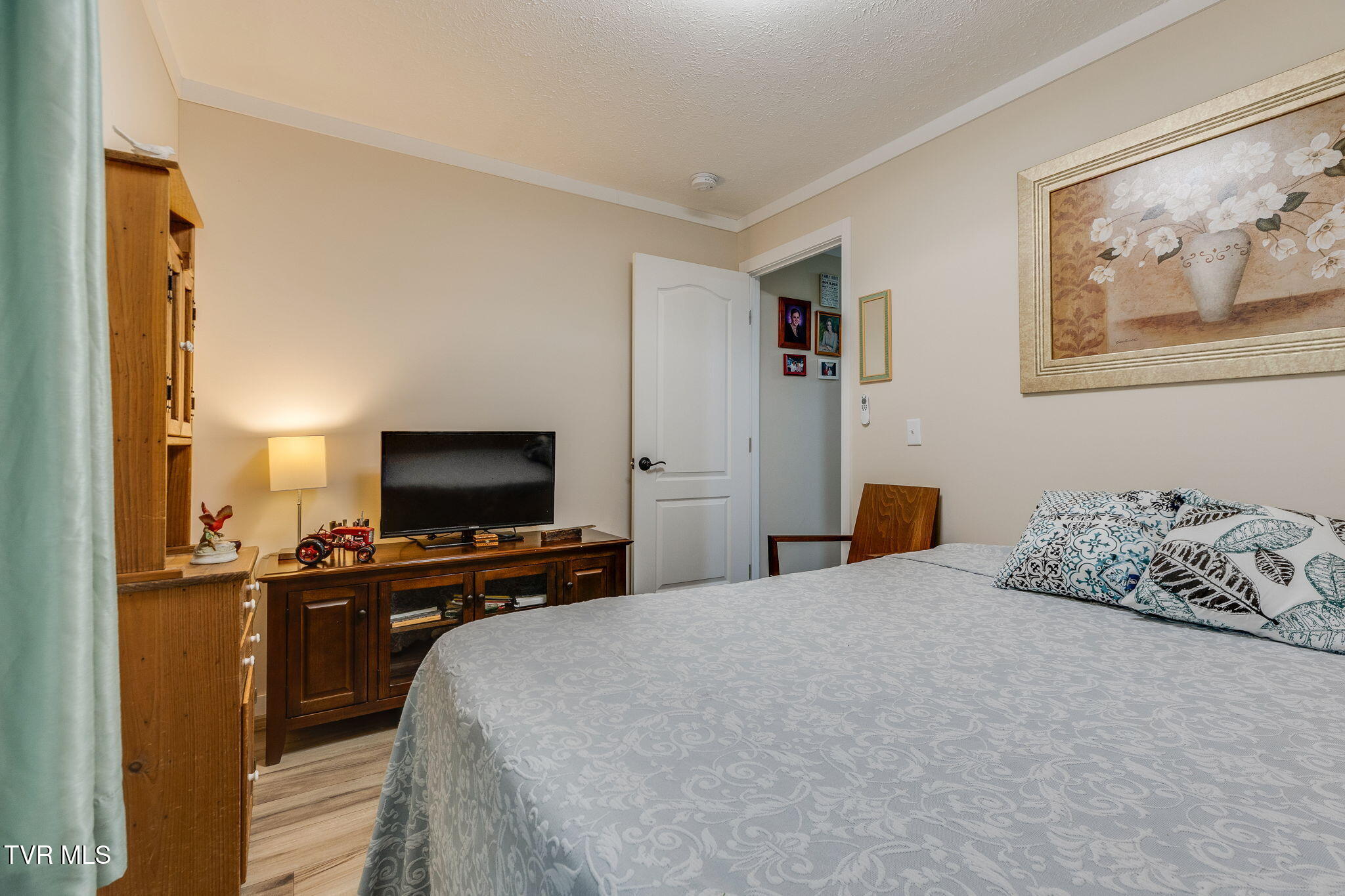 2215 Little Valley Road Kingsport, TN 37660 - Photo 18 of 31 018