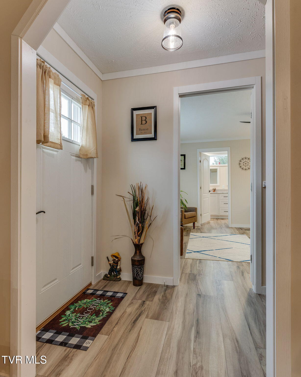 2215 Little Valley Road Kingsport, TN 37660 - Photo 4 of 31 004