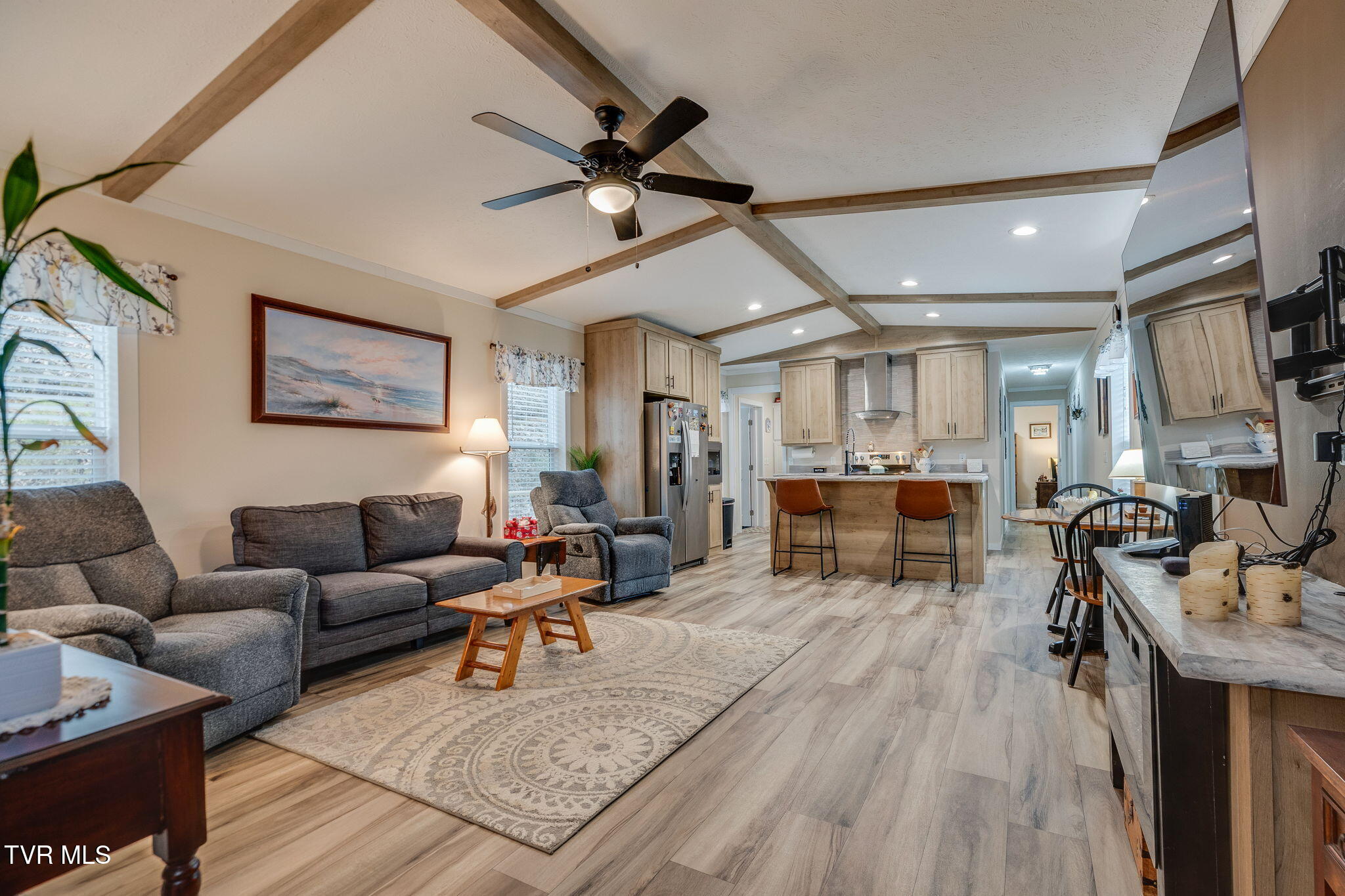 2215 Little Valley Road Kingsport, TN 37660 - Photo 5 of 31 005