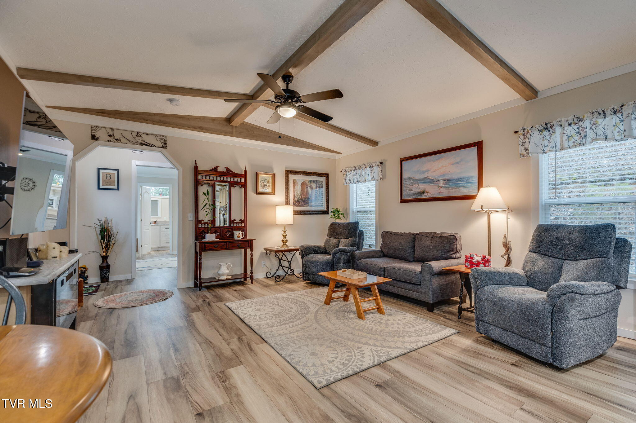 2215 Little Valley Road Kingsport, TN 37660 - Photo 6 of 31 006