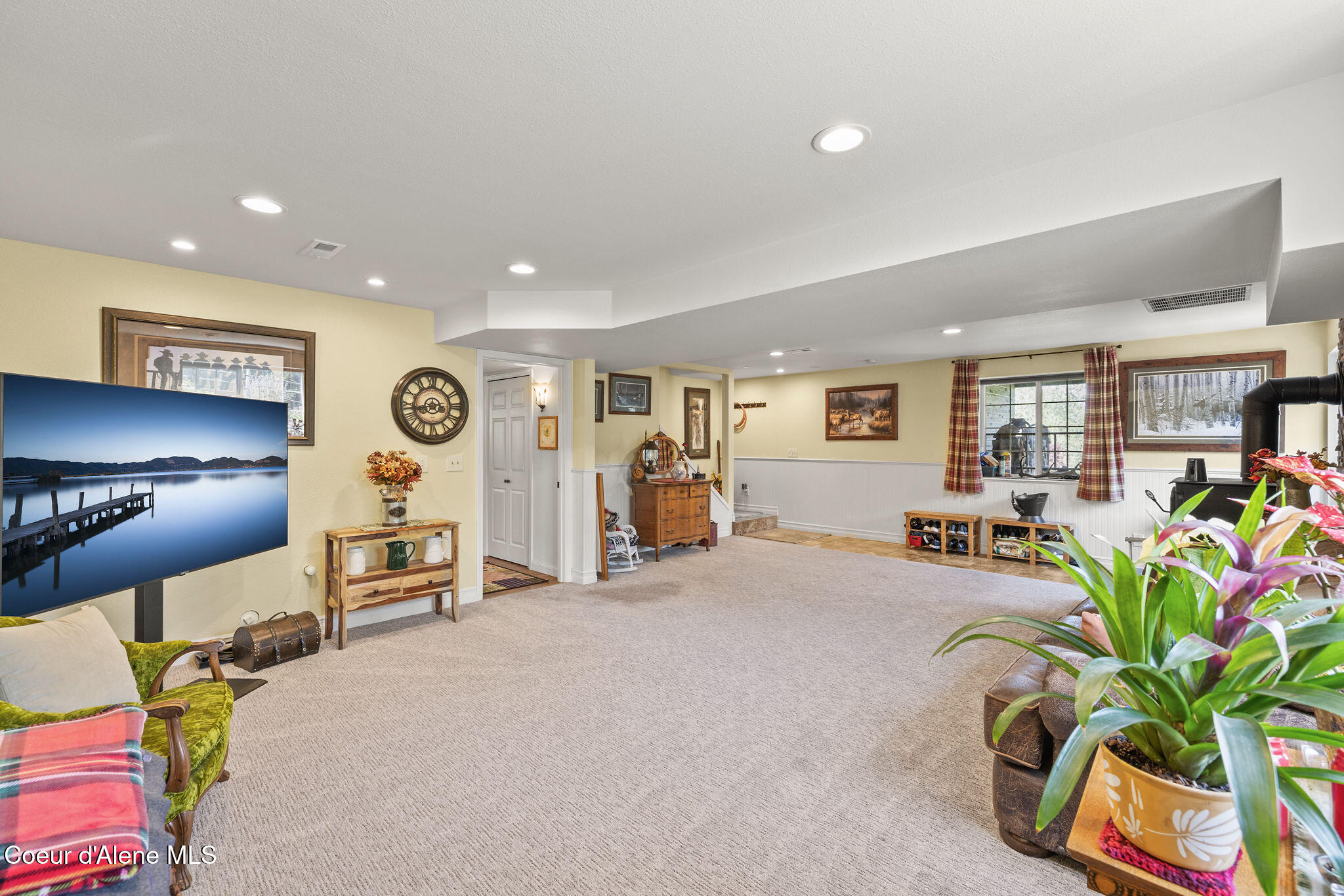 4125 South Wolf Lodge Terrace Road Coeur D'Alene, ID 83814 - Photo 34 of 55 Family Room