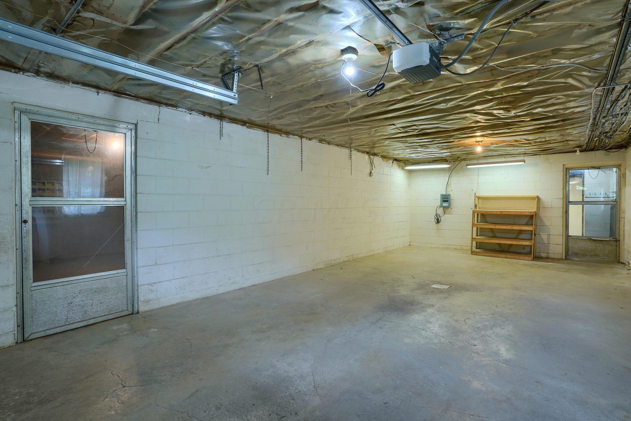 22314 Bolender Pontious Road Circleville, OH 43113 - Photo 42 of 52 22314 Bolender-Pontius Rd Int (37)