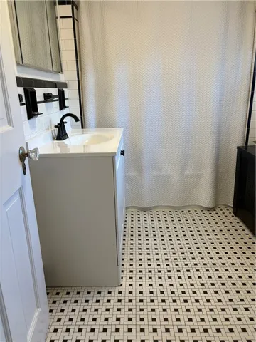 $539,000 | 42 Pelham Parkway, North Providence, RI 02911