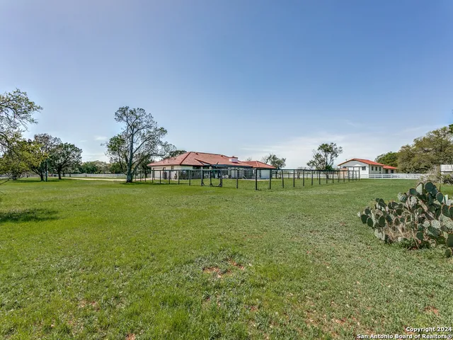 $3,800 | 25334 Bormann Drive, New Braunfels, TX 78132