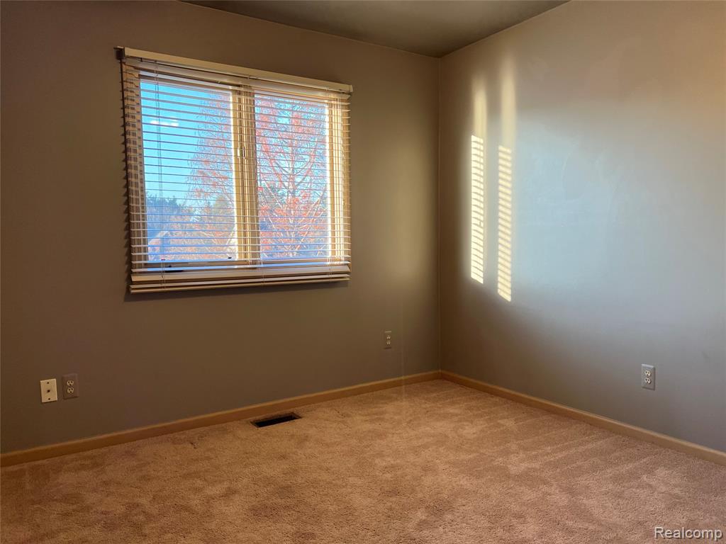 3263 Primrose Drive Rochester, MI 48307 - Photo 27 of 33
