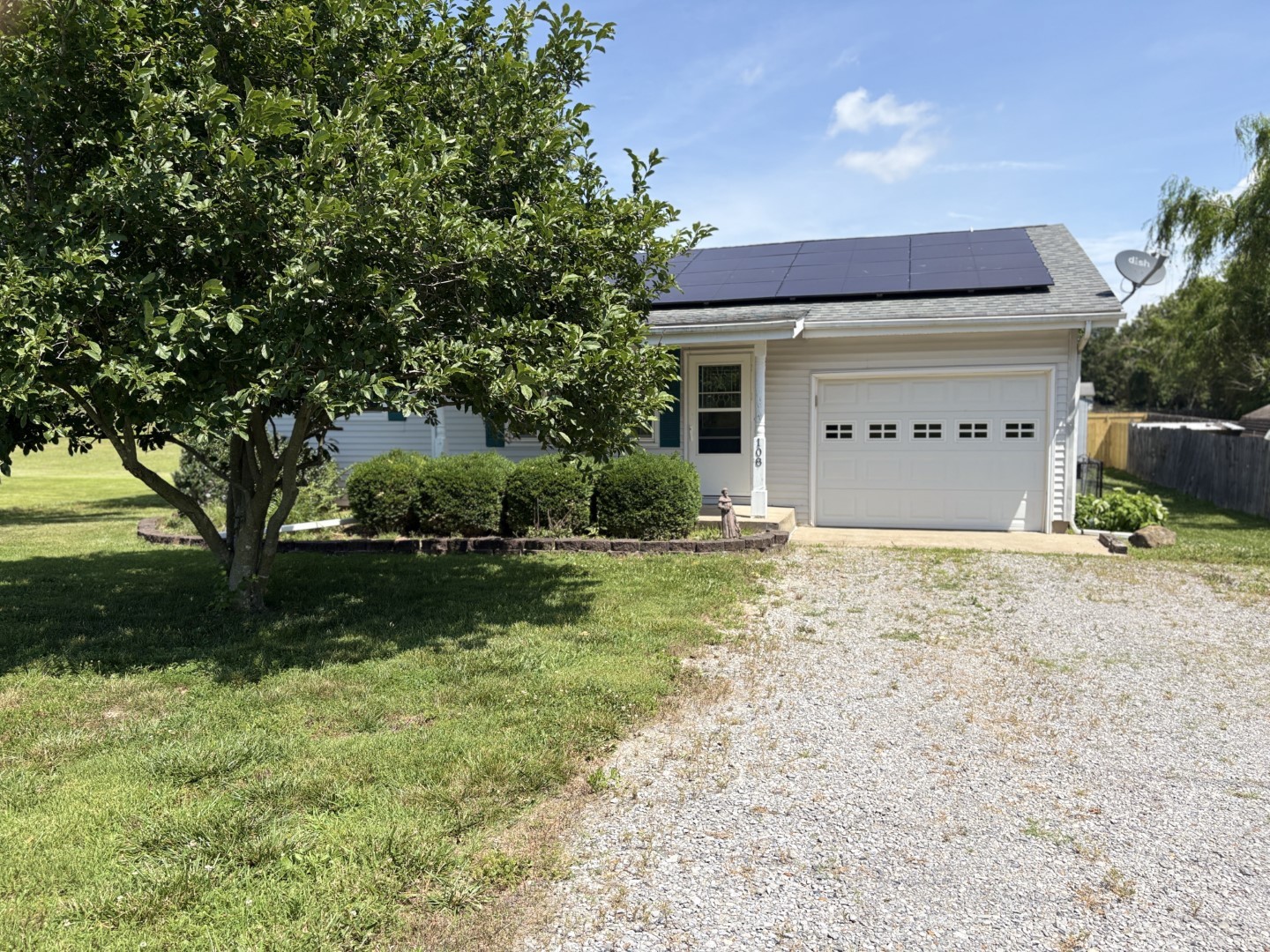 108 East Linck Street Marion, IL 62959 - Photo 2 of 34