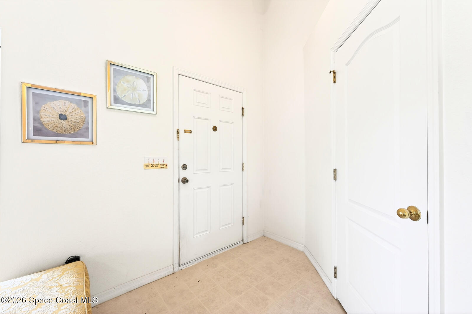 416 Lakeview Road Poinciana, FL 34759 - Photo 4 of 41 DSC_0847