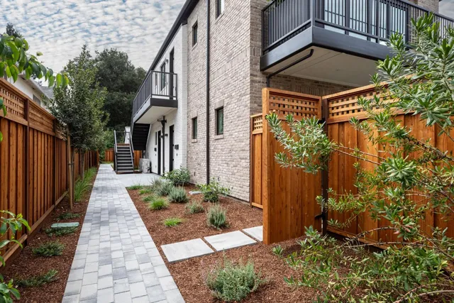 $5,495,000 | 160 Waverley Street, Palo Alto, CA 94301