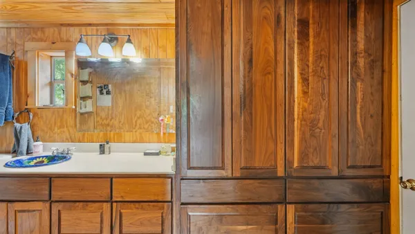 $725,000 | 5775 County Road 200, Liberty Hill, TX 78642