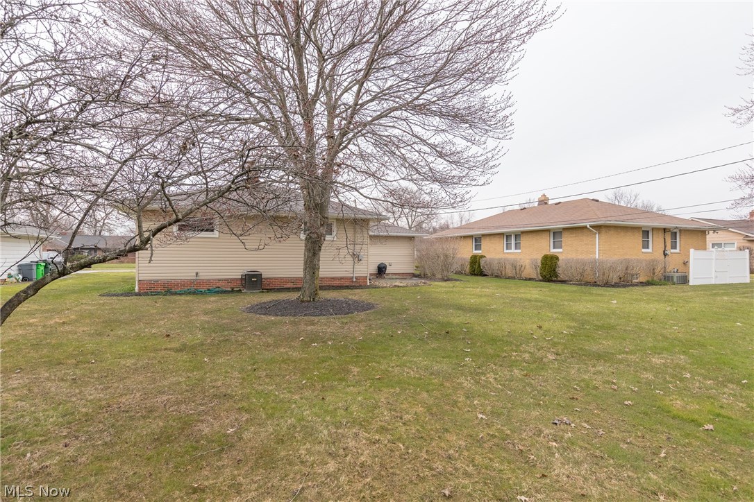 6362 Fairhaven Road Cleveland, OH 44124 - Photo 24 of 25