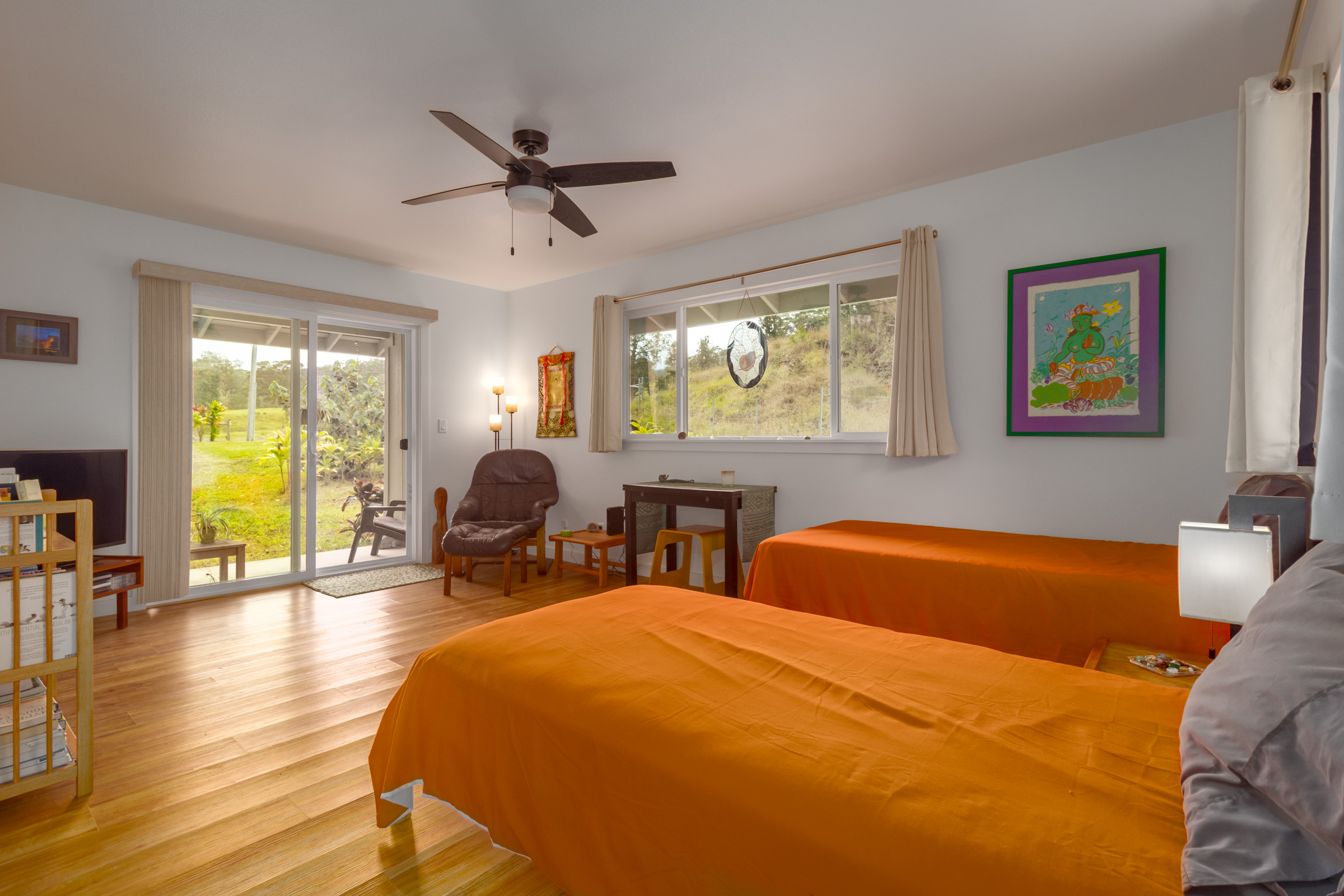 43-2114 Pohakea Mauka Road Paauilo, HI 96776 - Photo 23 of 30 a bedroom with two beds and a large window