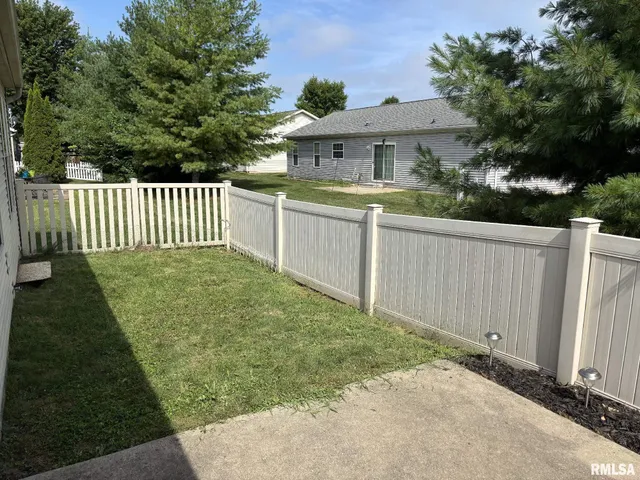 $144,900 | 2800 VÃa Rosso, Unit 135, Springfield, IL 62703