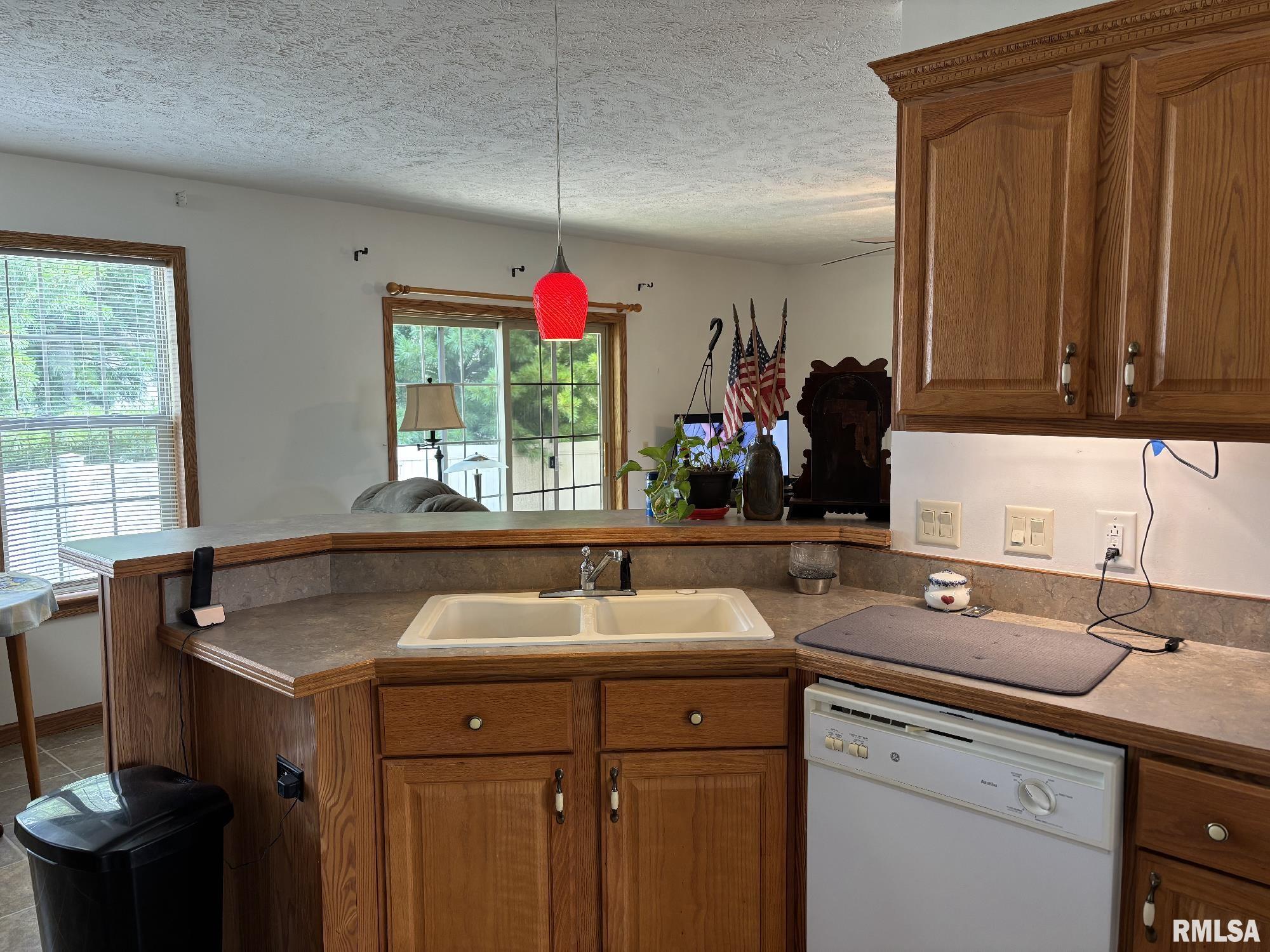 2800 Vía Rosso, Unit 135 Springfield, IL 62703 - Photo 5 of 28