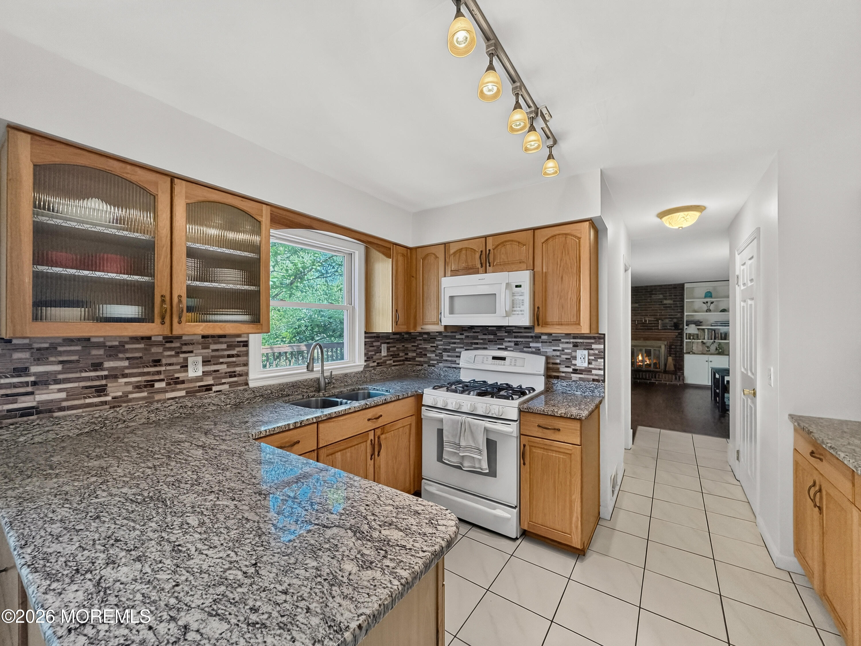 25 Rimwood Lane Howell, NJ 07731 - Photo 3 of 41 Kitchen
