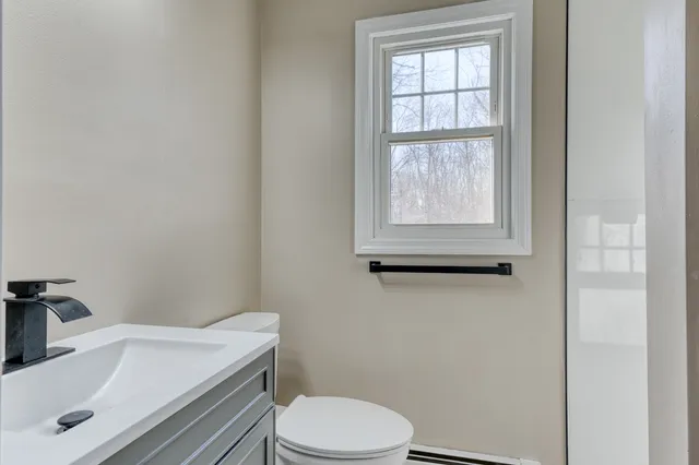 $409,900 | 825 Old Hartford Road, Colchester, CT 06415