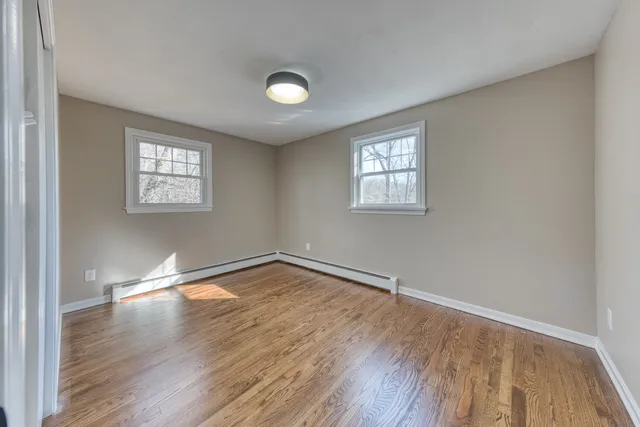 $409,900 | 825 Old Hartford Road, Colchester, CT 06415