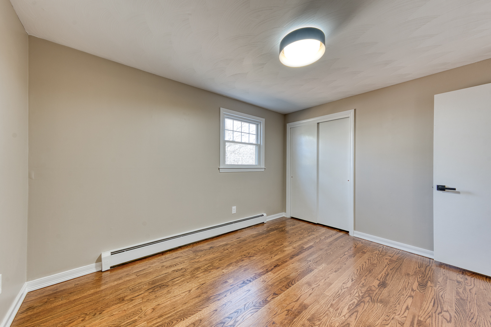 825 Old Hartford Road Colchester, CT 06415 - Photo 17 of 40