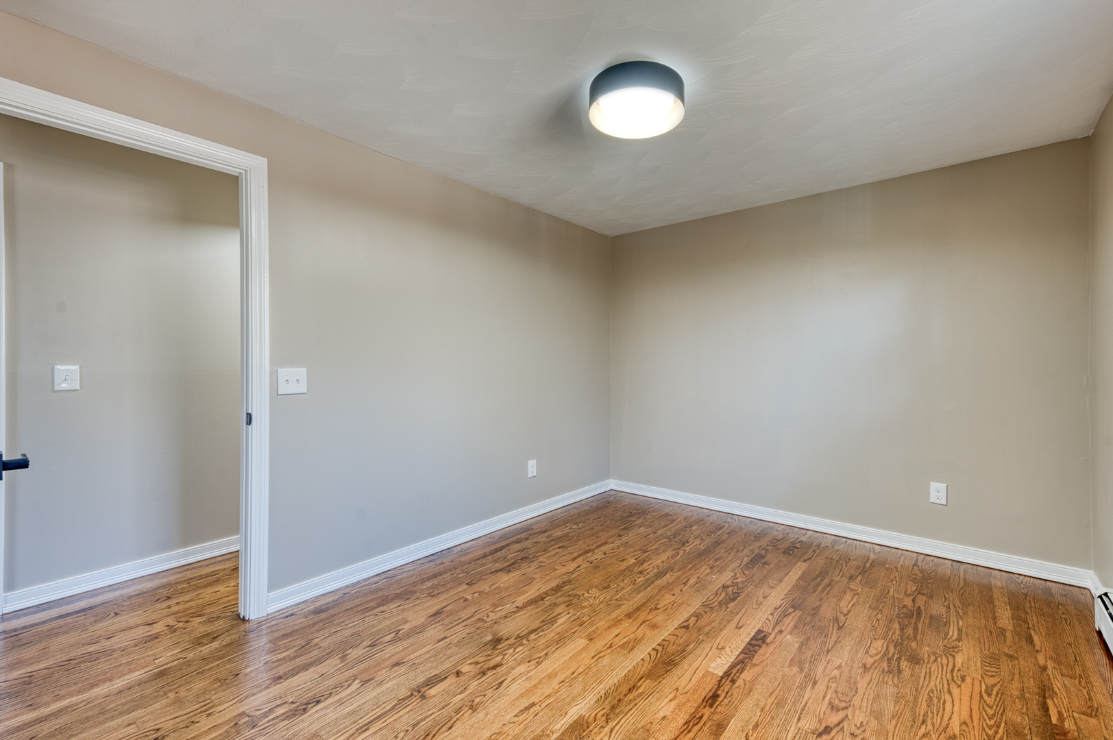 825 Old Hartford Road Colchester, CT 06415 - Photo 18 of 40