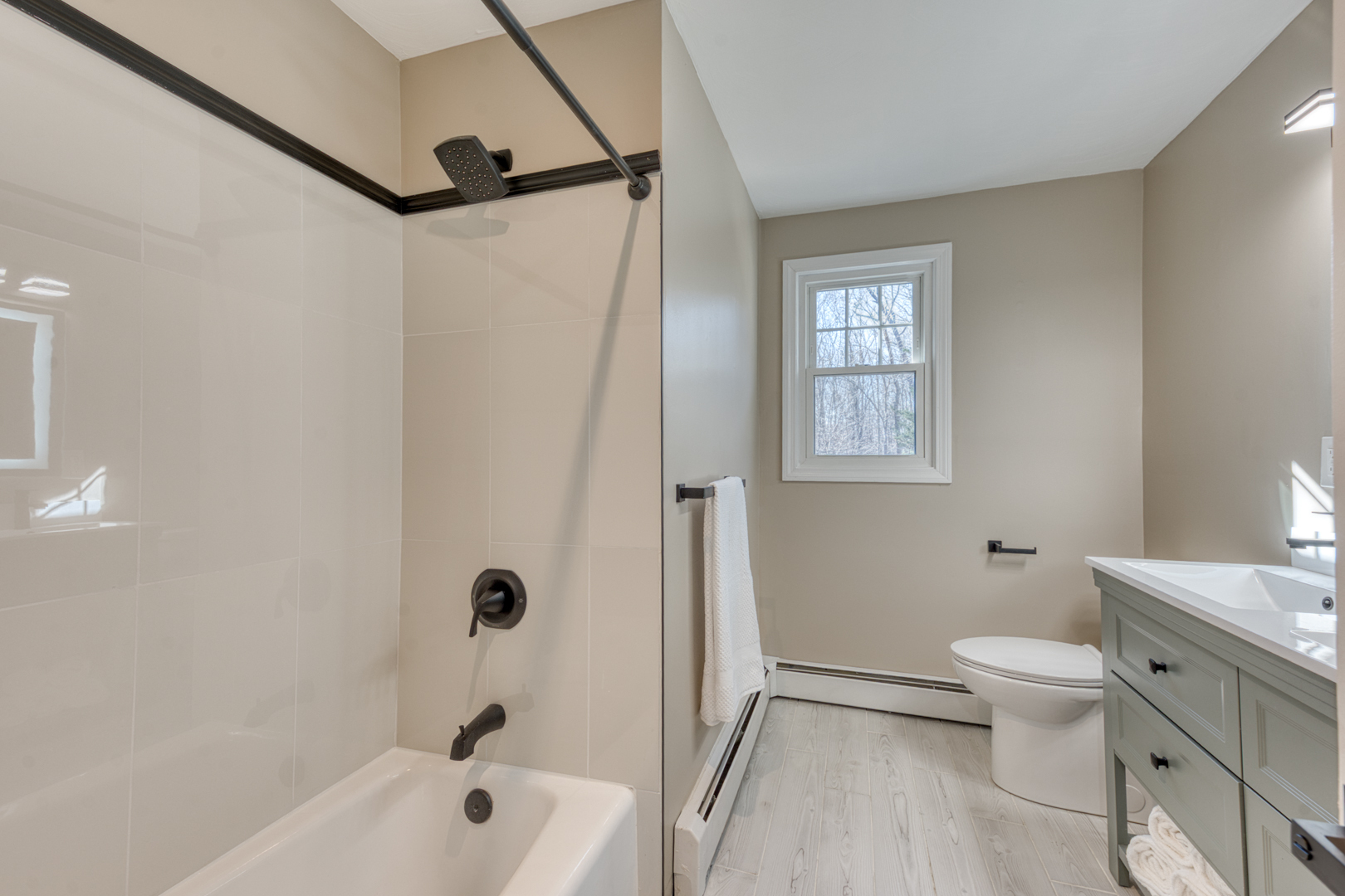 825 Old Hartford Road Colchester, CT 06415 - Photo 19 of 40