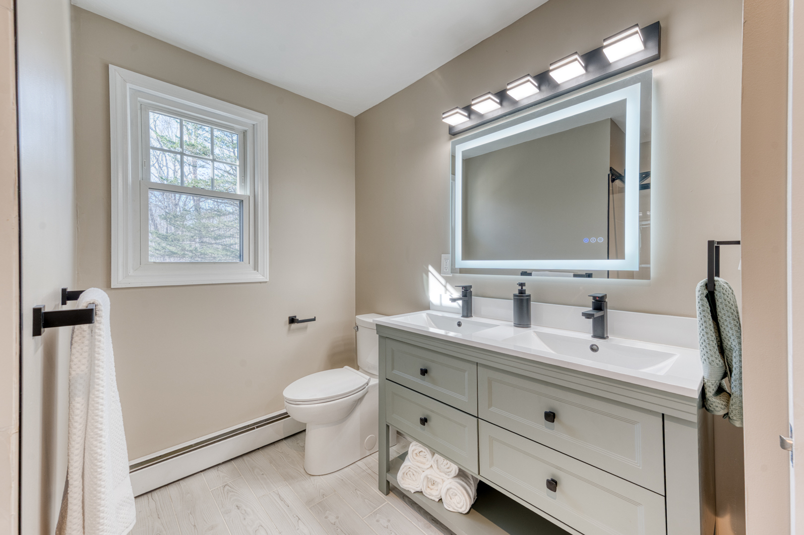 825 Old Hartford Road Colchester, CT 06415 - Photo 20 of 40