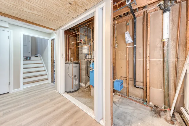 $409,900 | 825 Old Hartford Road, Colchester, CT 06415