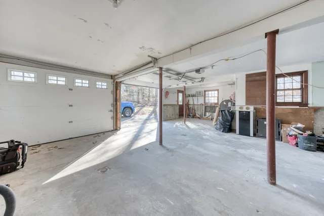 $409,900 | 825 Old Hartford Road, Colchester, CT 06415