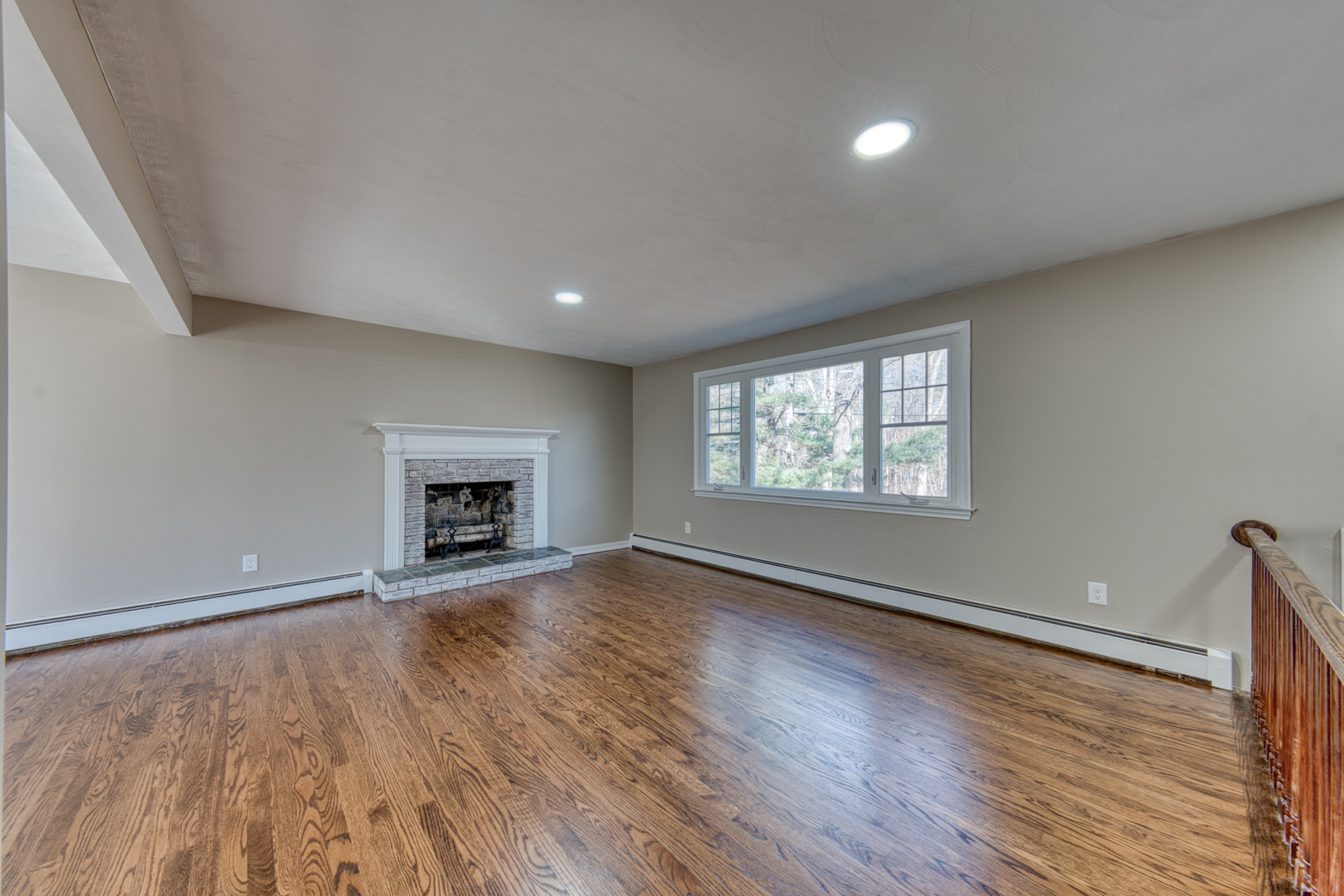 825 Old Hartford Road Colchester, CT 06415 - Photo 3 of 40