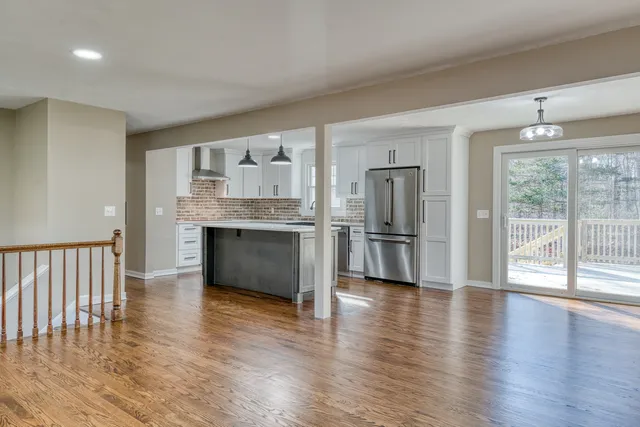 $409,900 | 825 Old Hartford Road, Colchester, CT 06415