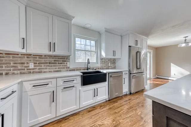 $409,900 | 825 Old Hartford Road, Colchester, CT 06415