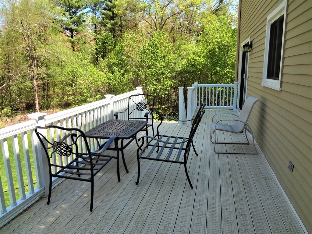 5 Dix Road Franklin, MA 02038 - Photo 10 of 30 Gallery Image 10