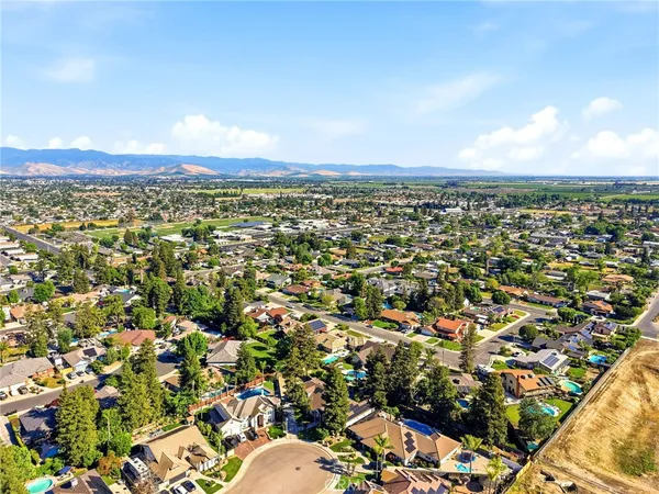 $640,000 | 412 North Kanai Avenue, Porterville, CA 93257