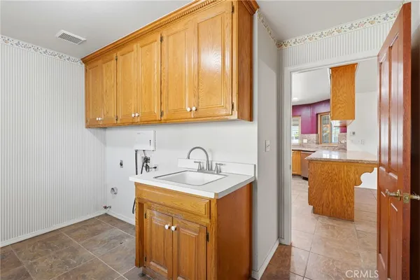 $640,000 | 412 North Kanai Avenue, Porterville, CA 93257