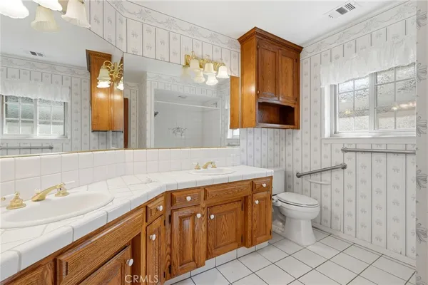 $640,000 | 412 North Kanai Avenue, Porterville, CA 93257