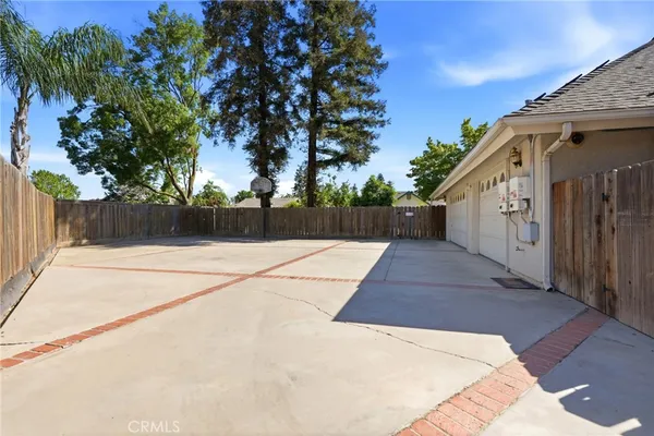 $640,000 | 412 North Kanai Avenue, Porterville, CA 93257